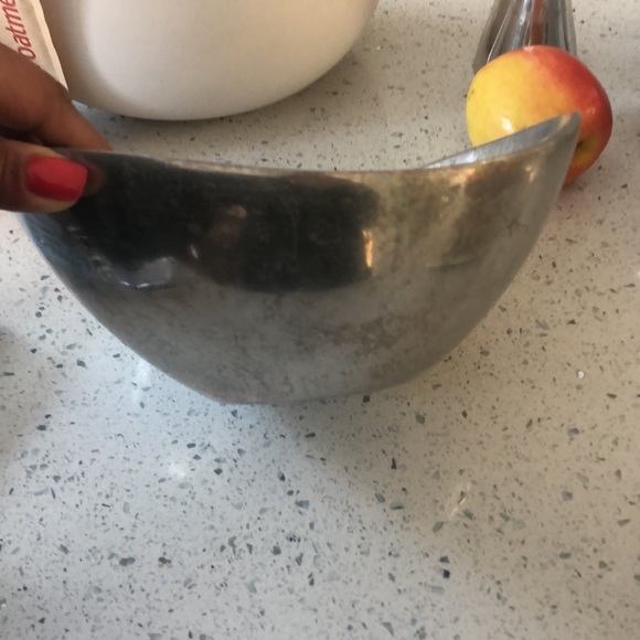 Nambe bowl. Needs a quick polish - Picture 2 of 3